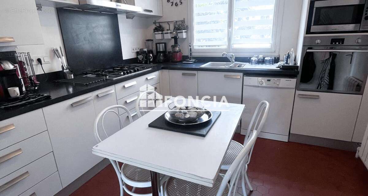 Maison à MAGNY-LES-HAMEAUX