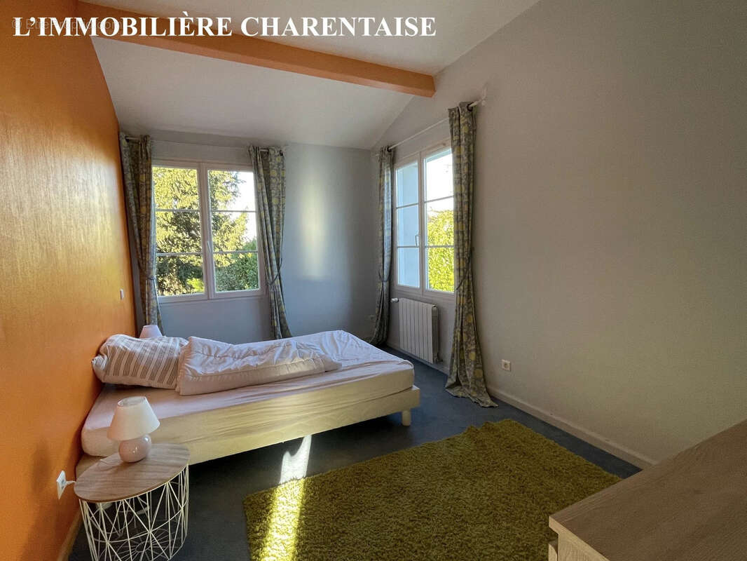 Maison à SAINT-ROMAIN-DE-BENET