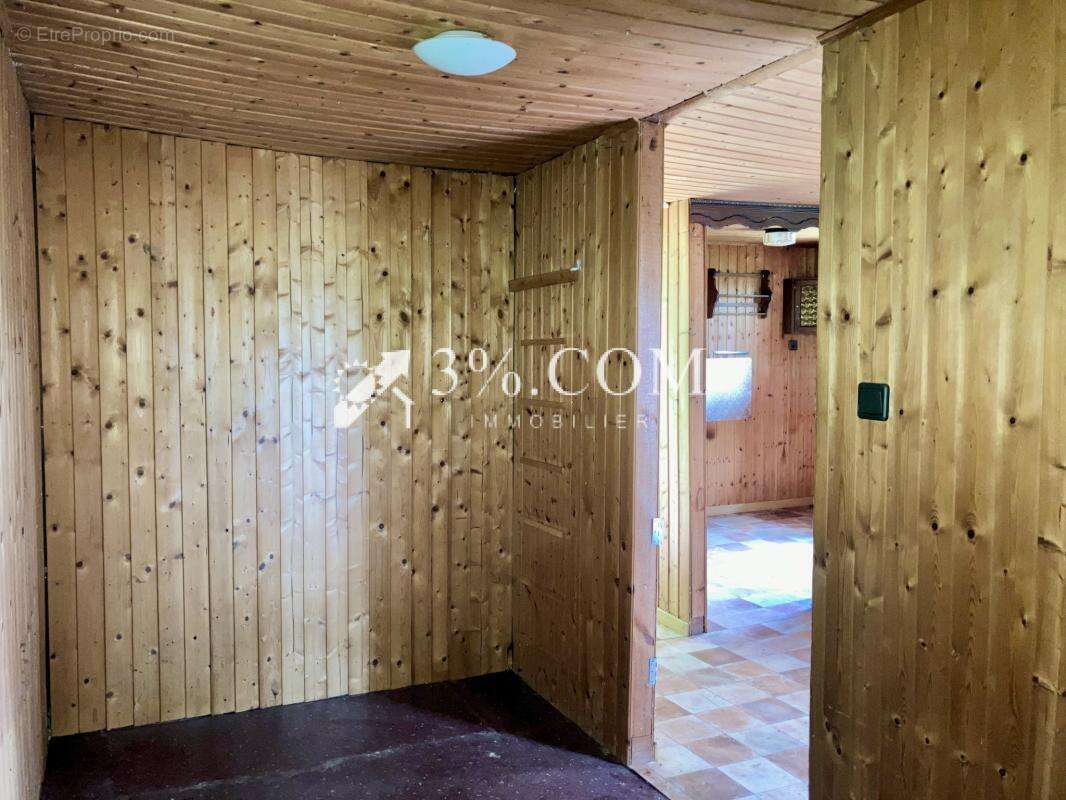 Chalet à rénover en lisière de forêt - photo 9