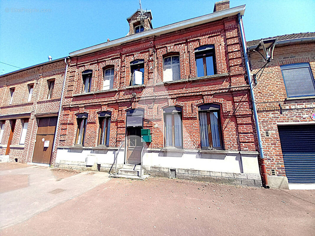 Maison à PRESEAU