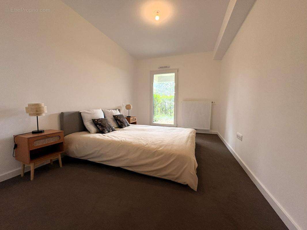 Appartement à MONT-SAINT-AIGNAN