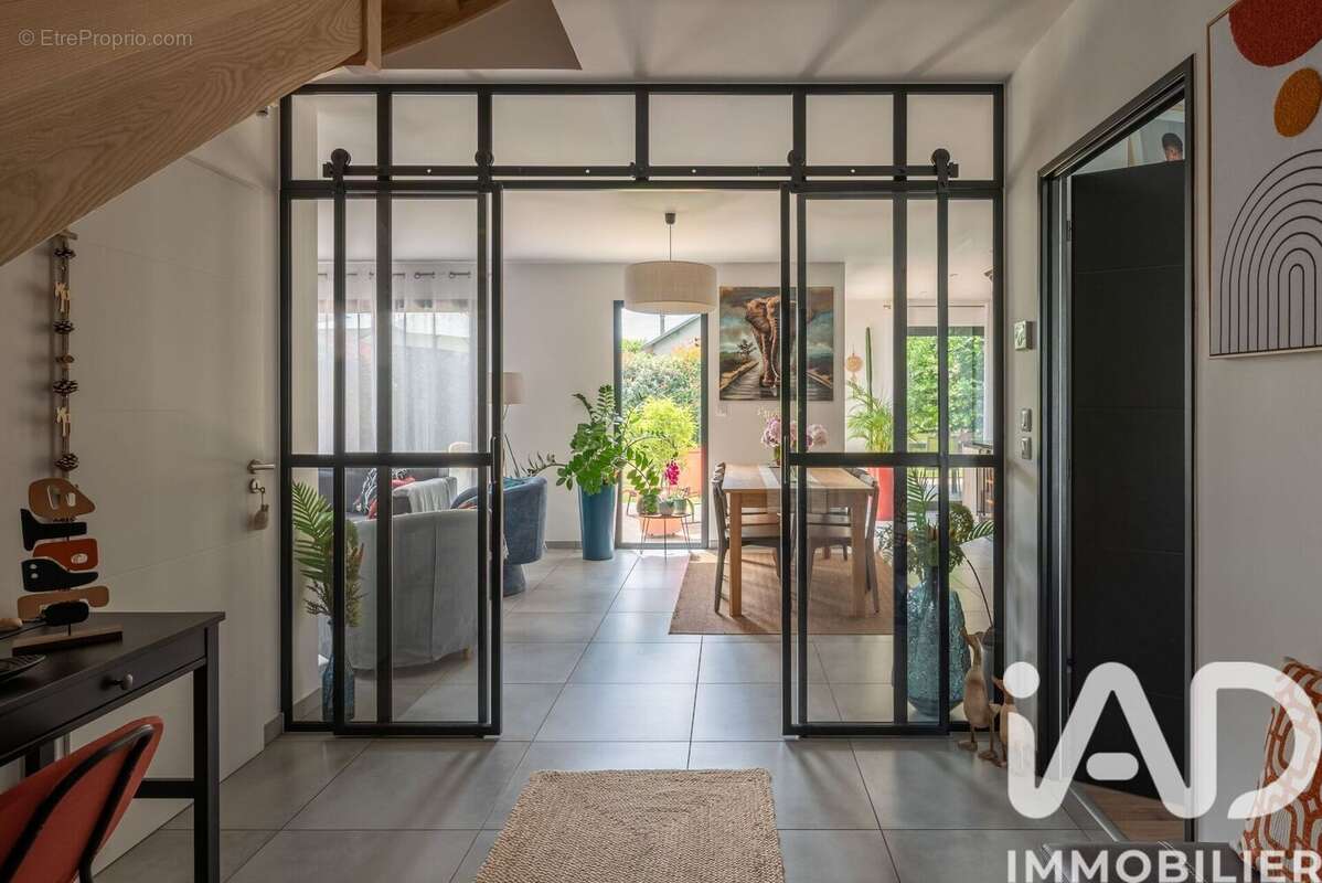 Photo 2 - Maison à COUBLEVIE