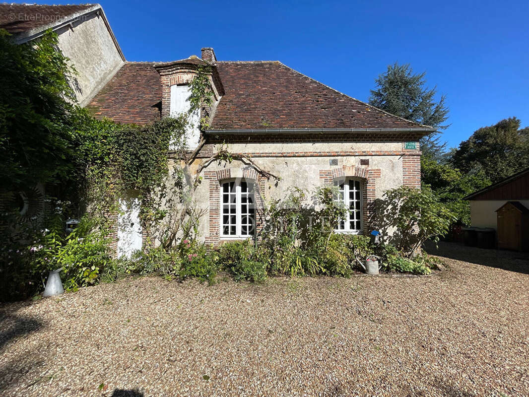 Maison à LONGNY-AU-PERCHE