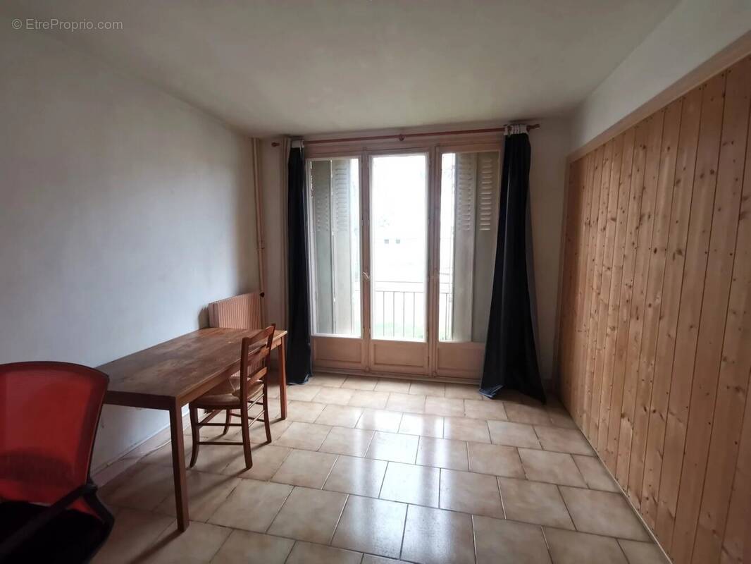 Appartement à VITRY-SUR-SEINE