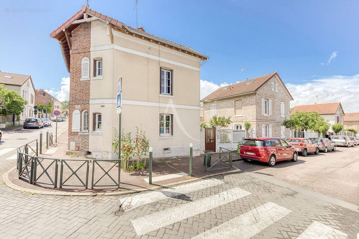 Maison à NOISIEL