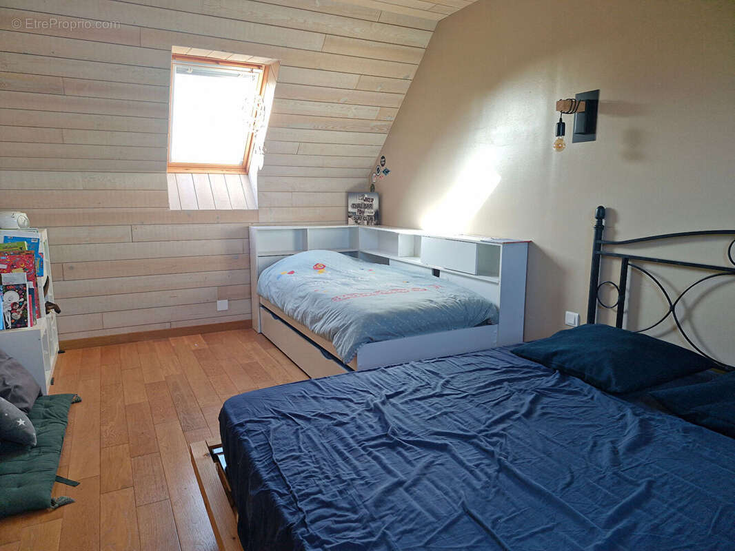 Maison à LAMPAUL-PLOUARZEL