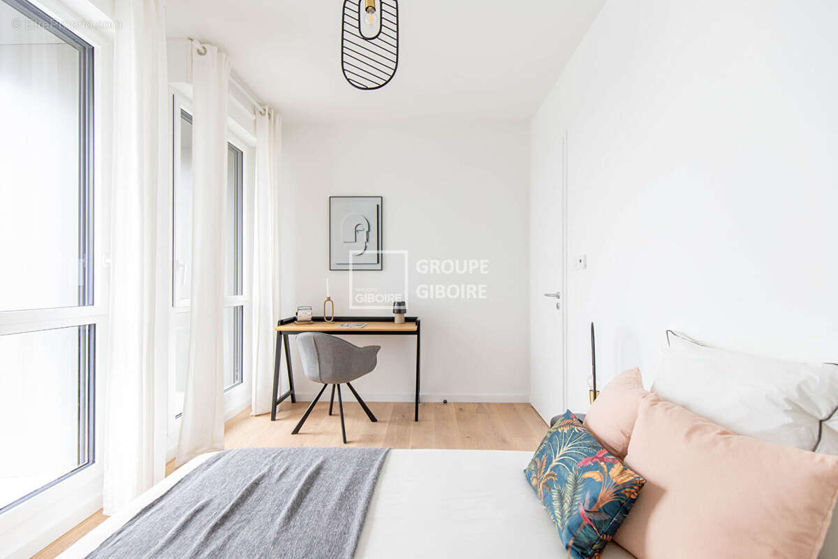 A VENDRE - AGENCE GIBOIRE - Appartement Vannes 5 pièces 127.28 m2 - photo 6