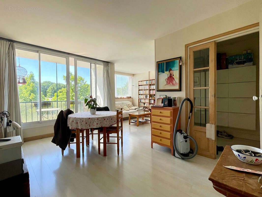 Appartement à MAISONS-LAFFITTE