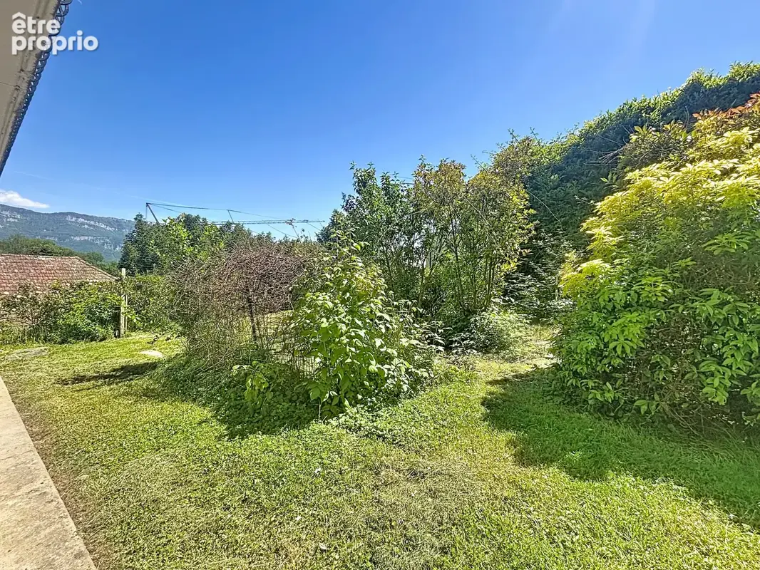 Le Bourget du Lac - Maison Centre Ville 176 m2 - Terrain 956 m2 - photo 6