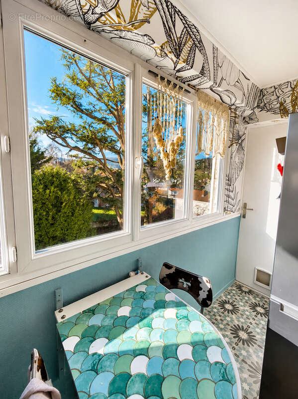 Appartement T6 de 128 m2 avec balcon, parking et pièce indépendante   Firminy - photo 7