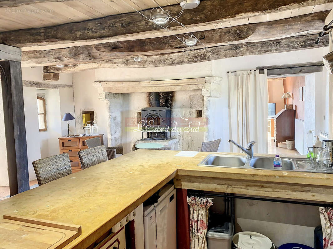 Maison 245 m² à Ginals  - photo 6