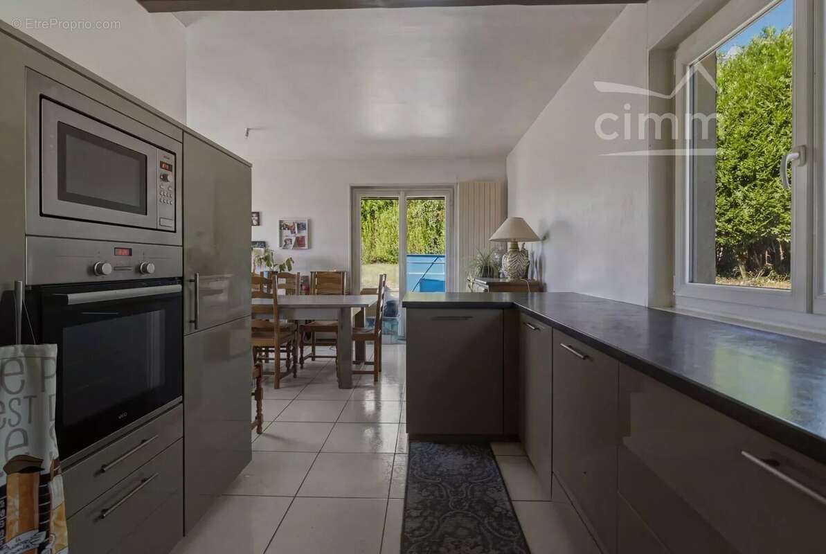 Maison à LA TERRASSE