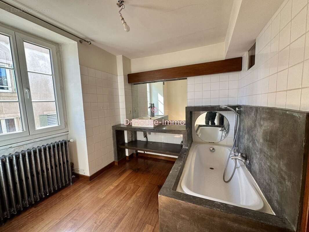 Appartement à ROMANS-SUR-ISERE