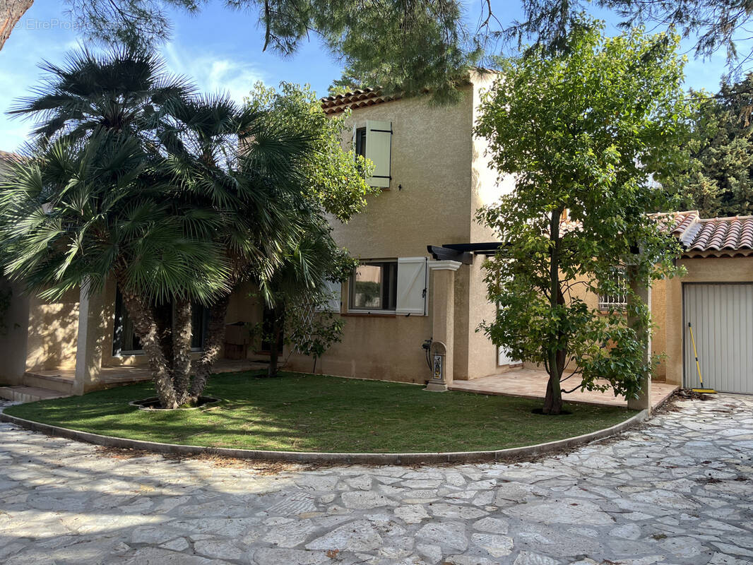 Maison à MARSEILLE-8E