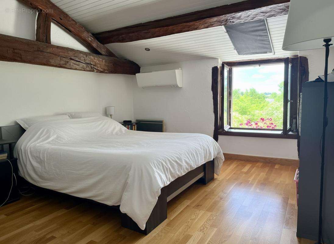 Maison à L&#039;ABERGEMENT-CLEMENCIAT