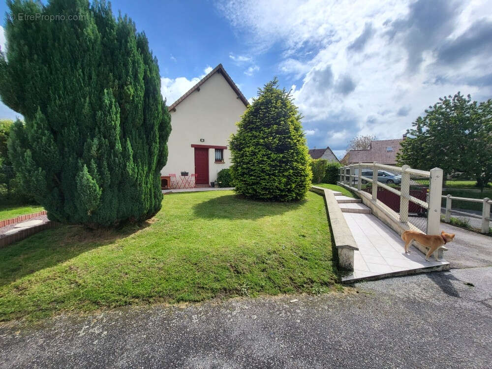 Maison à LE GROS-THEIL