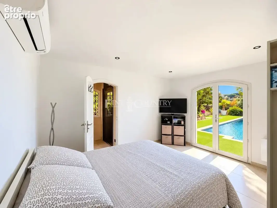 Villa rénovée à Mougins – Domaine privé - photo 16