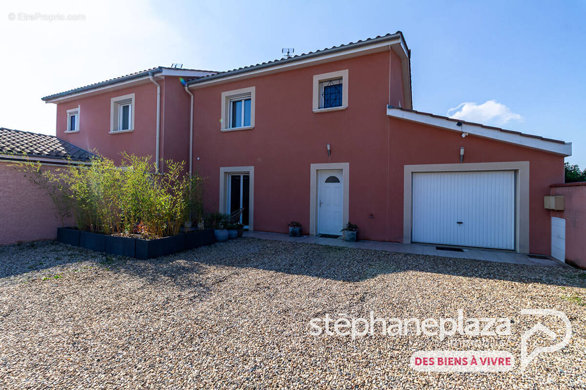 Maison à VILLENEUVE