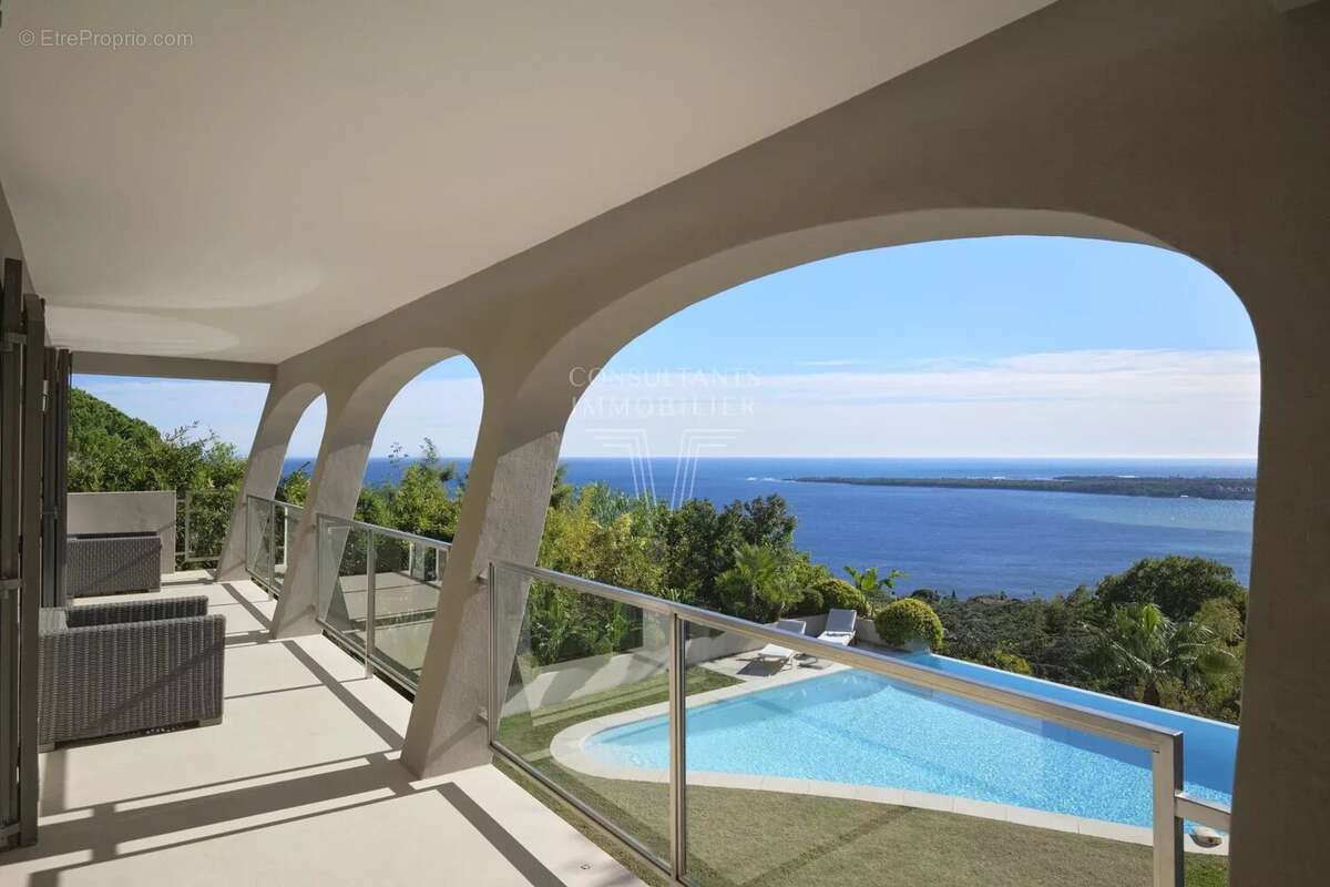 Maison à CANNES
