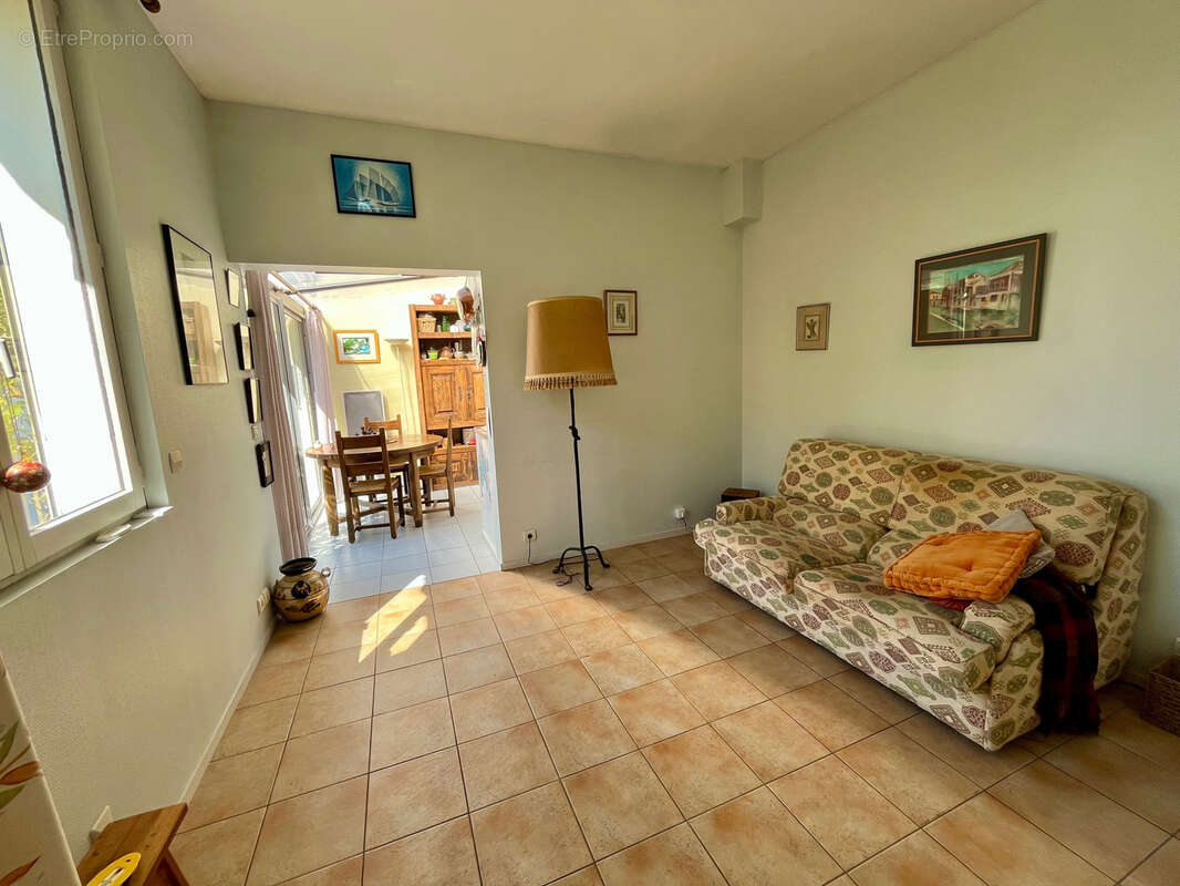 Maison à SAINT-MAUR-DES-FOSSES