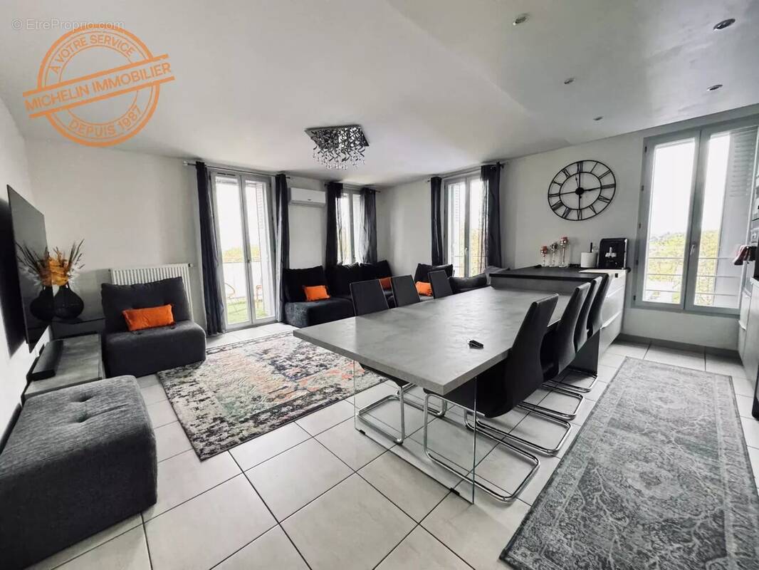 Appartement à LYON-9E