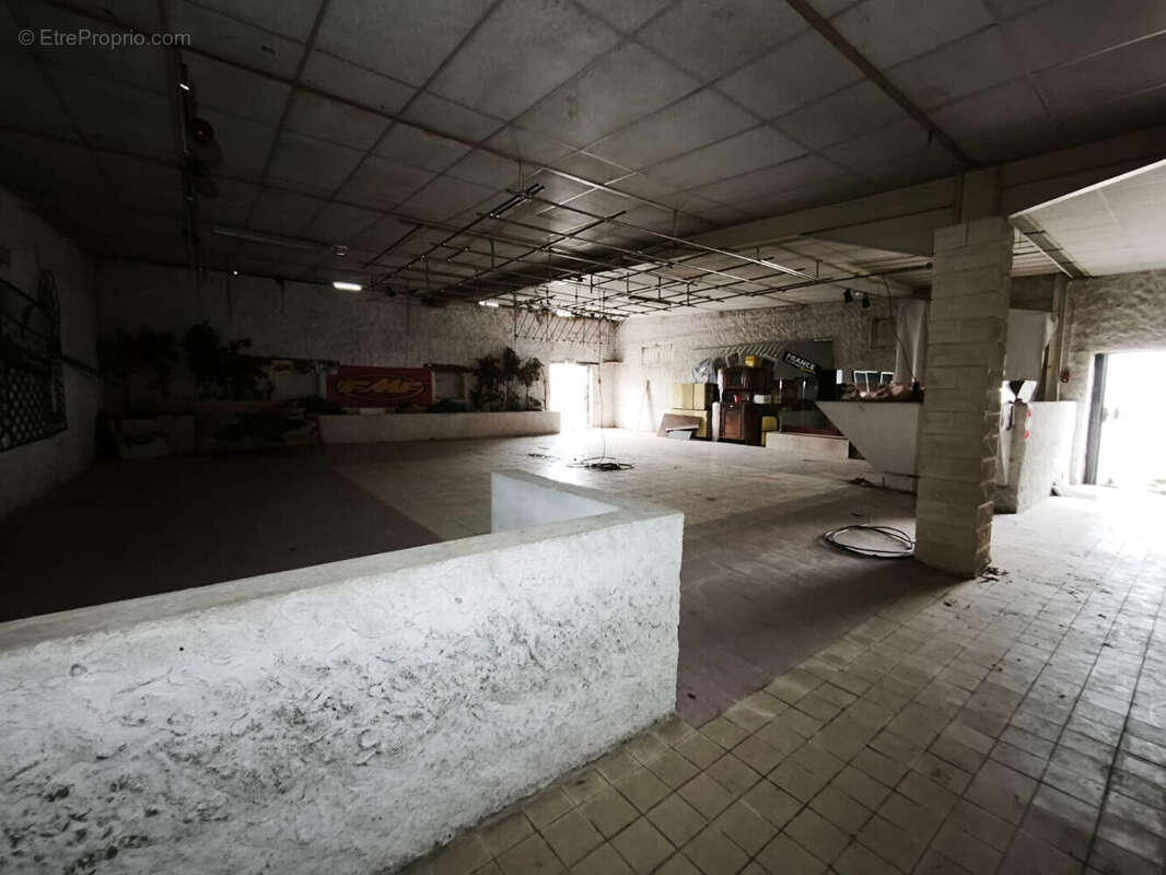 Commerce à LANGERON