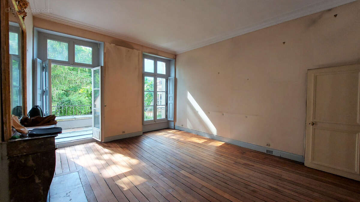 Appartement à VERSAILLES