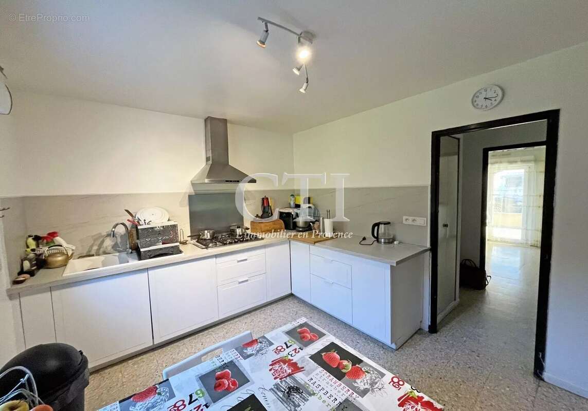 Maison à MIRABEL-AUX-BARONNIES