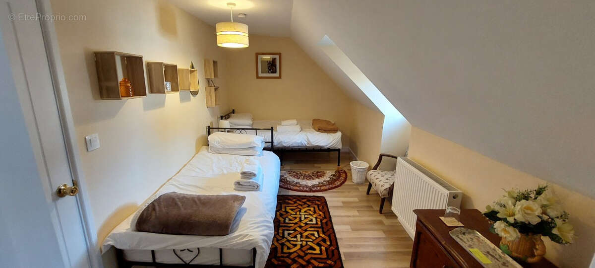 Maison à SEGUR-LE-CHATEAU