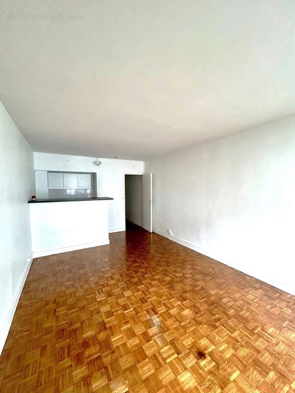 Appartement à LEVALLOIS-PERRET