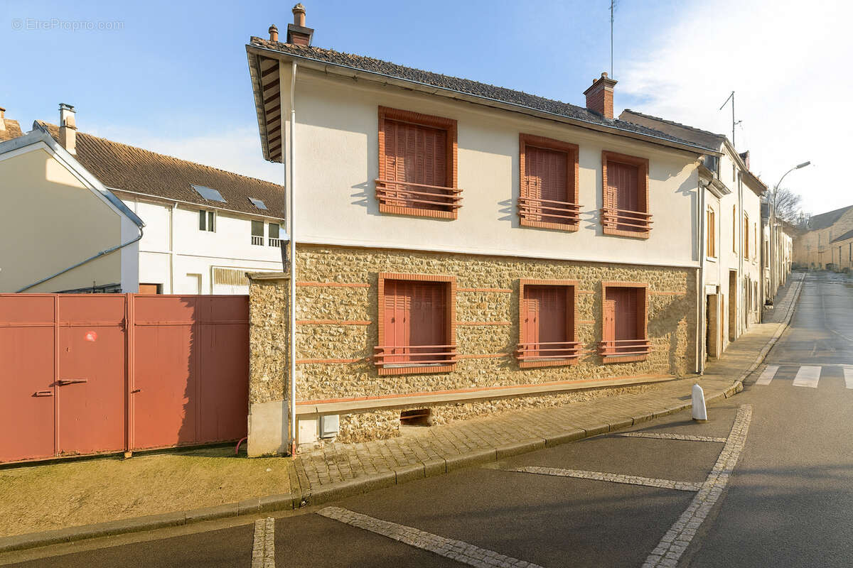 Appartement à AIGREMONT