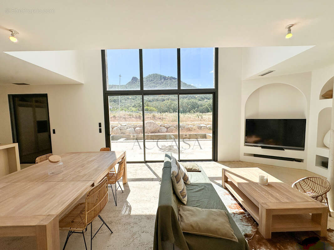 Maison à FIGARI