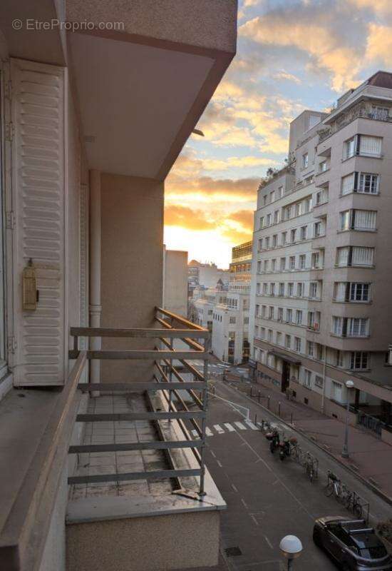 Appartement à ISSY-LES-MOULINEAUX
