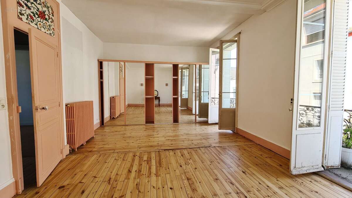 Appartement à VICHY