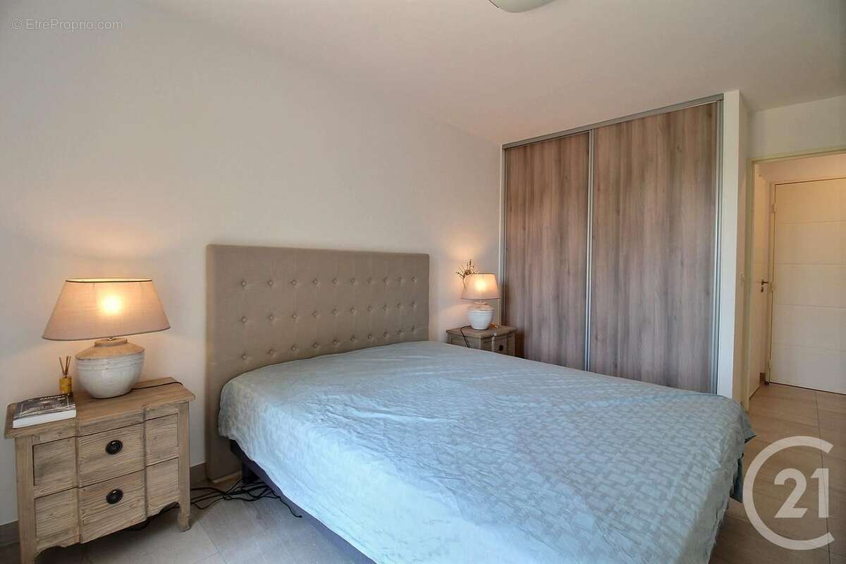 Appartement à VALBONNE