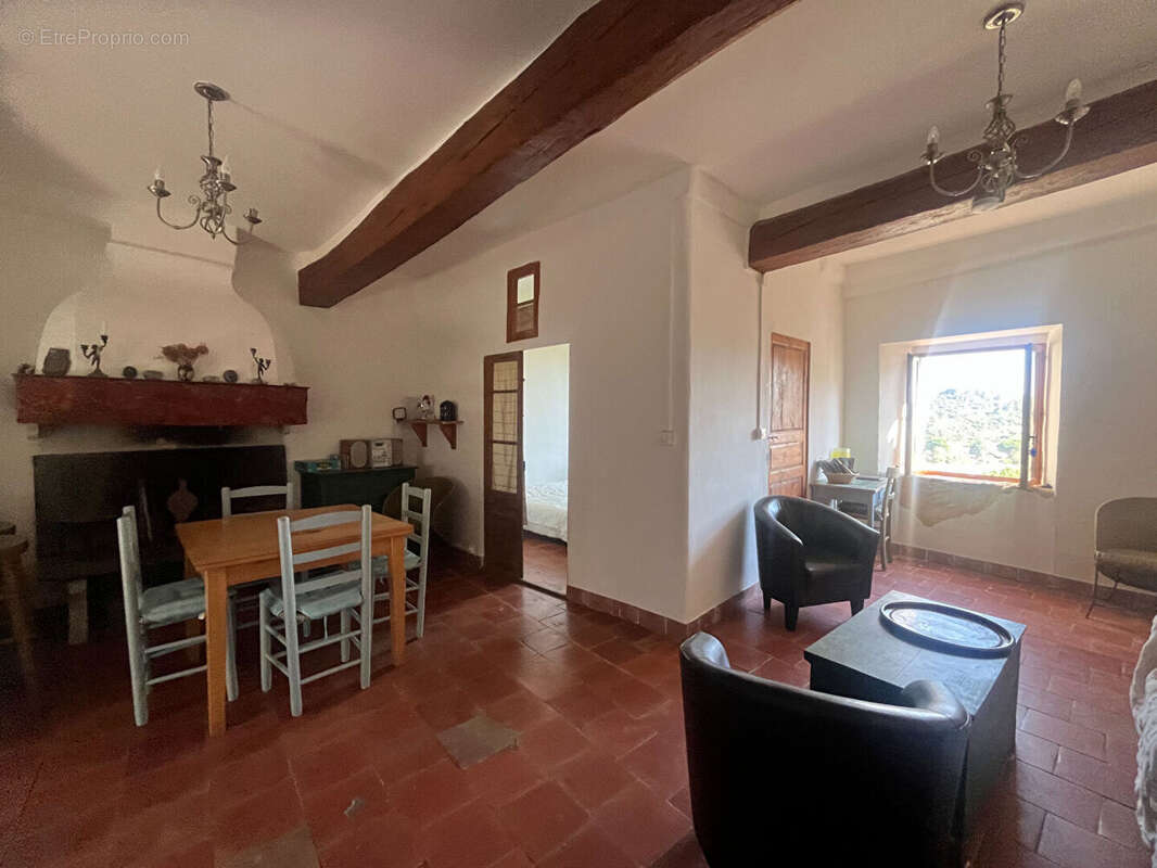 Maison à DURBAN-CORBIERES