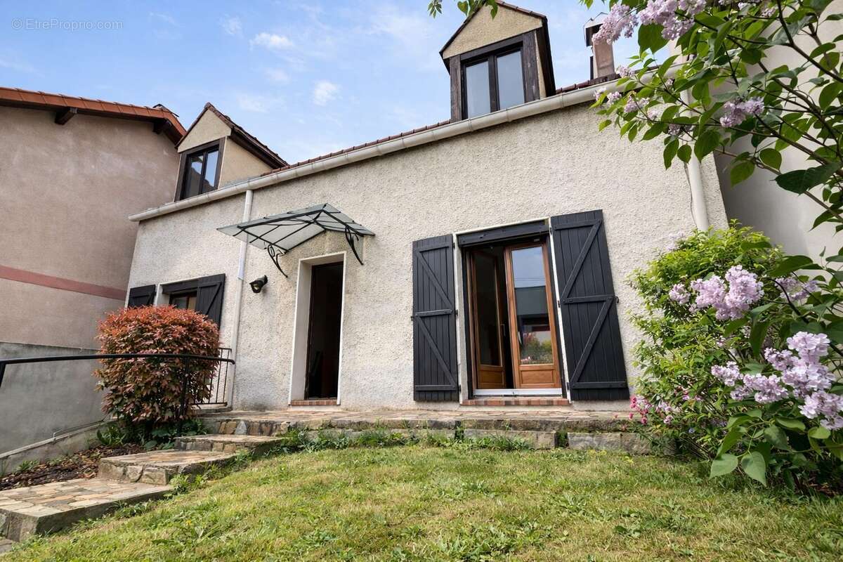 Maison à MAISONS-ALFORT