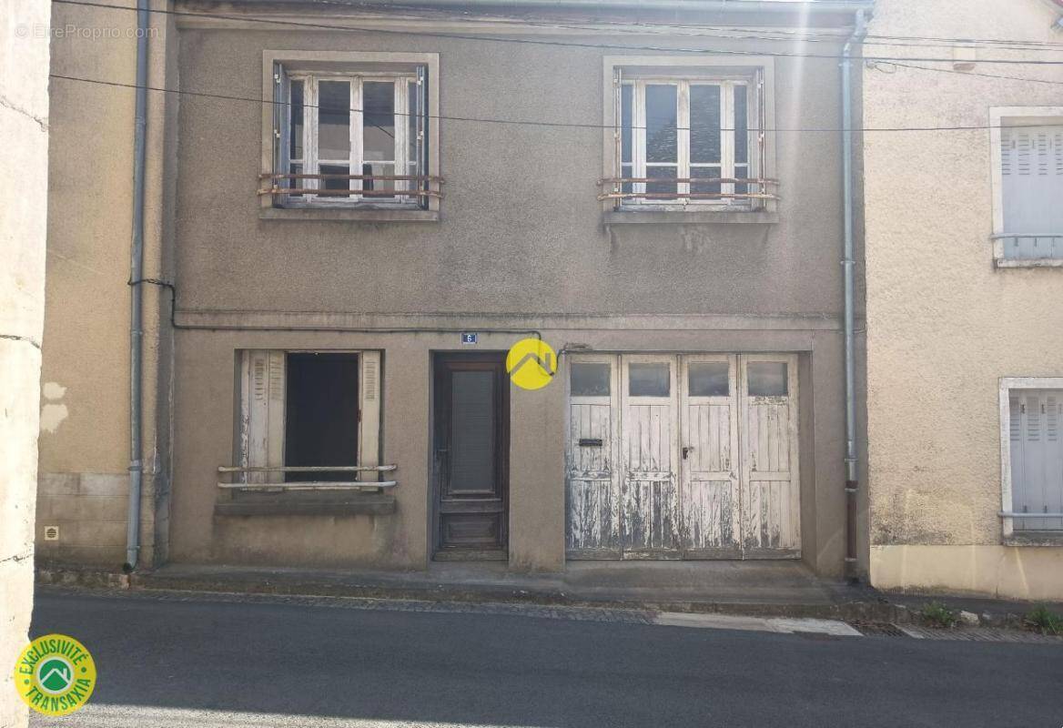 Maison à SAINT-SATUR