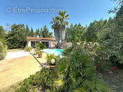 Maison à VILLEMOLAQUE