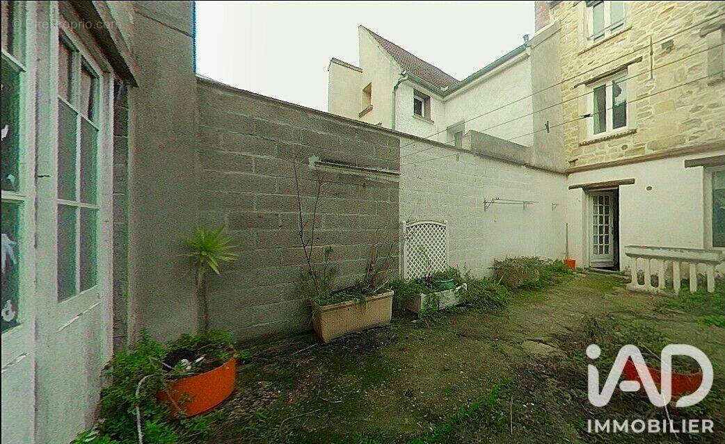 Photo 1 - Maison à BEAUMONT-SUR-OISE