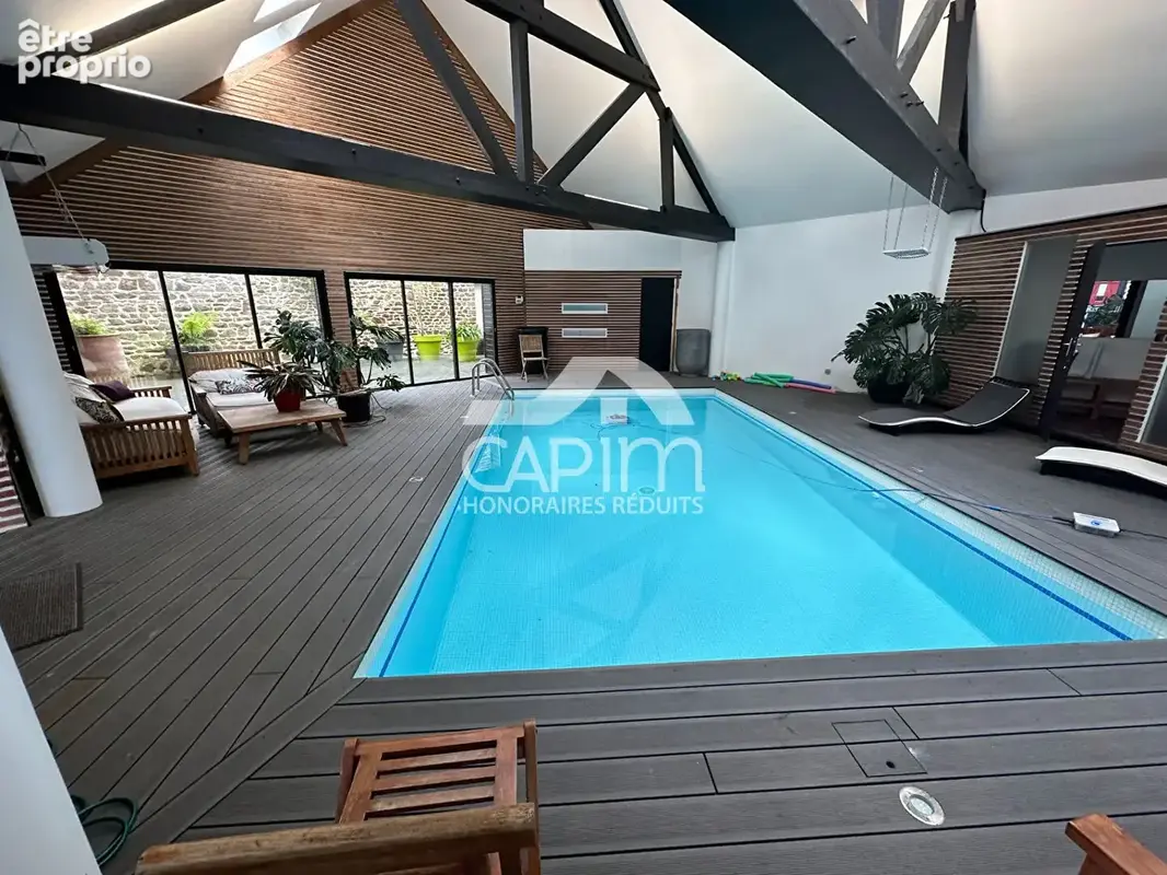 Loft - Fougères - 9 pièces - 550 m2 habitables - Piscine- Salle de Cinéma - photo 17