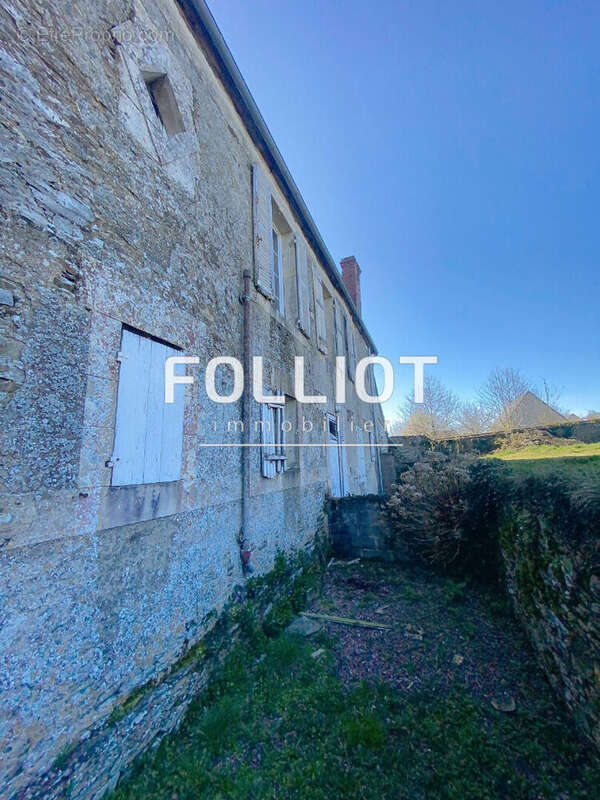 Maison à CURCY-SUR-ORNE