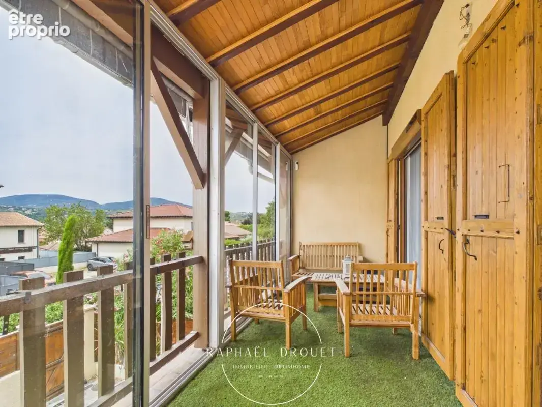 Photo Maison à Saint-Clair-Du-Rhone au prix de 298 000€