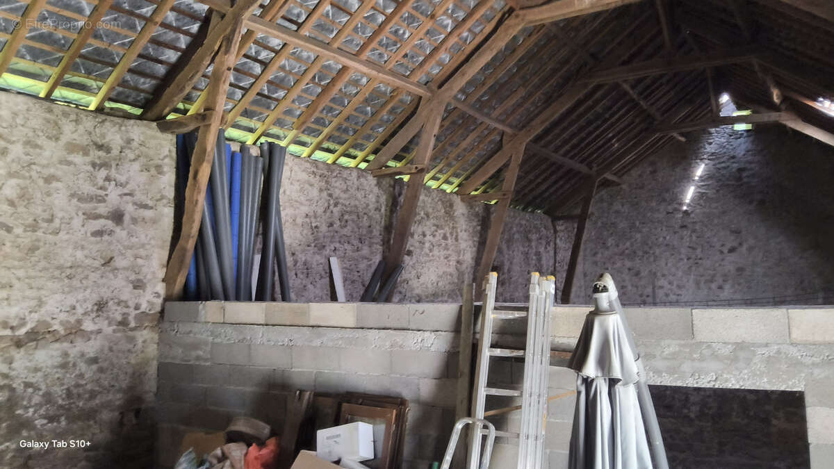 Longère avec dépendances - photo 19