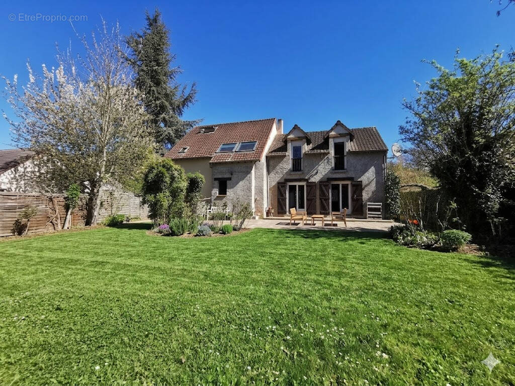Maison à GALLARDON