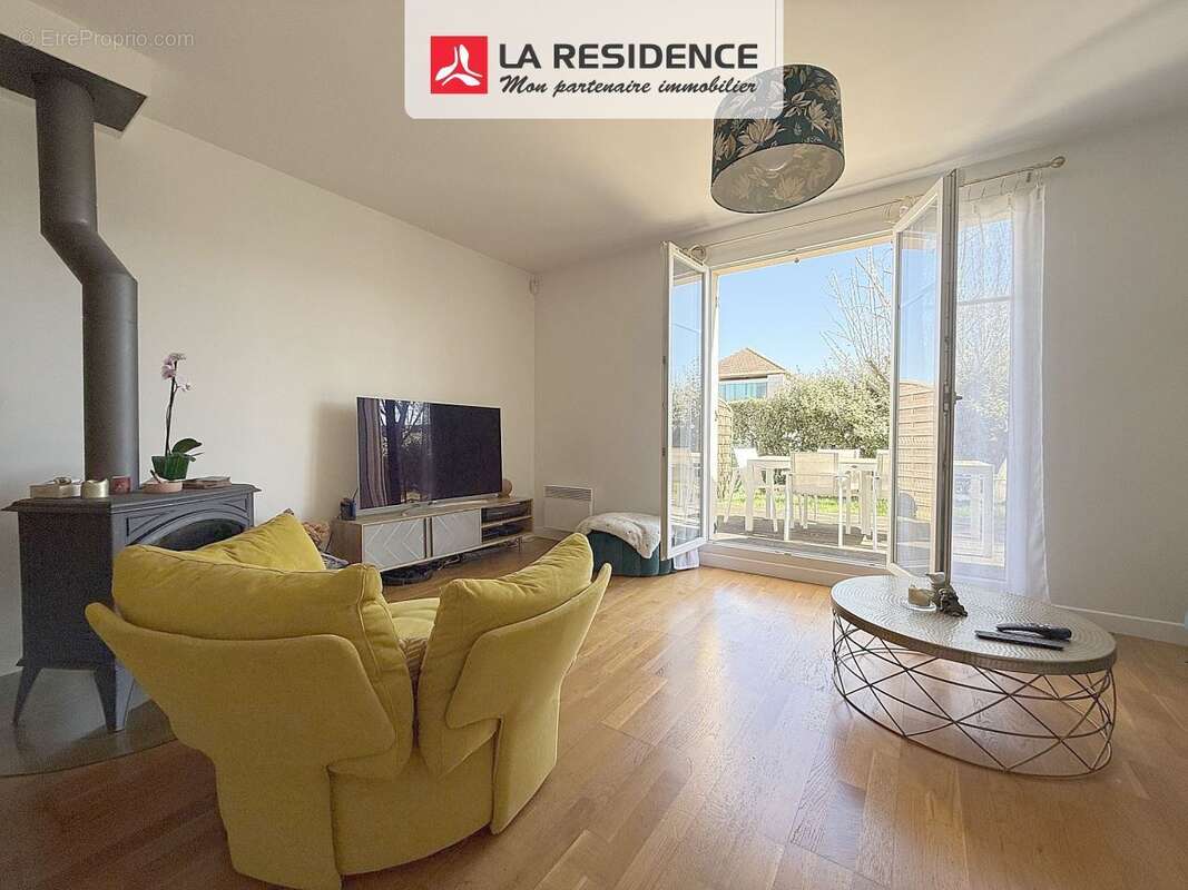 Maison à BONNIERES-SUR-SEINE