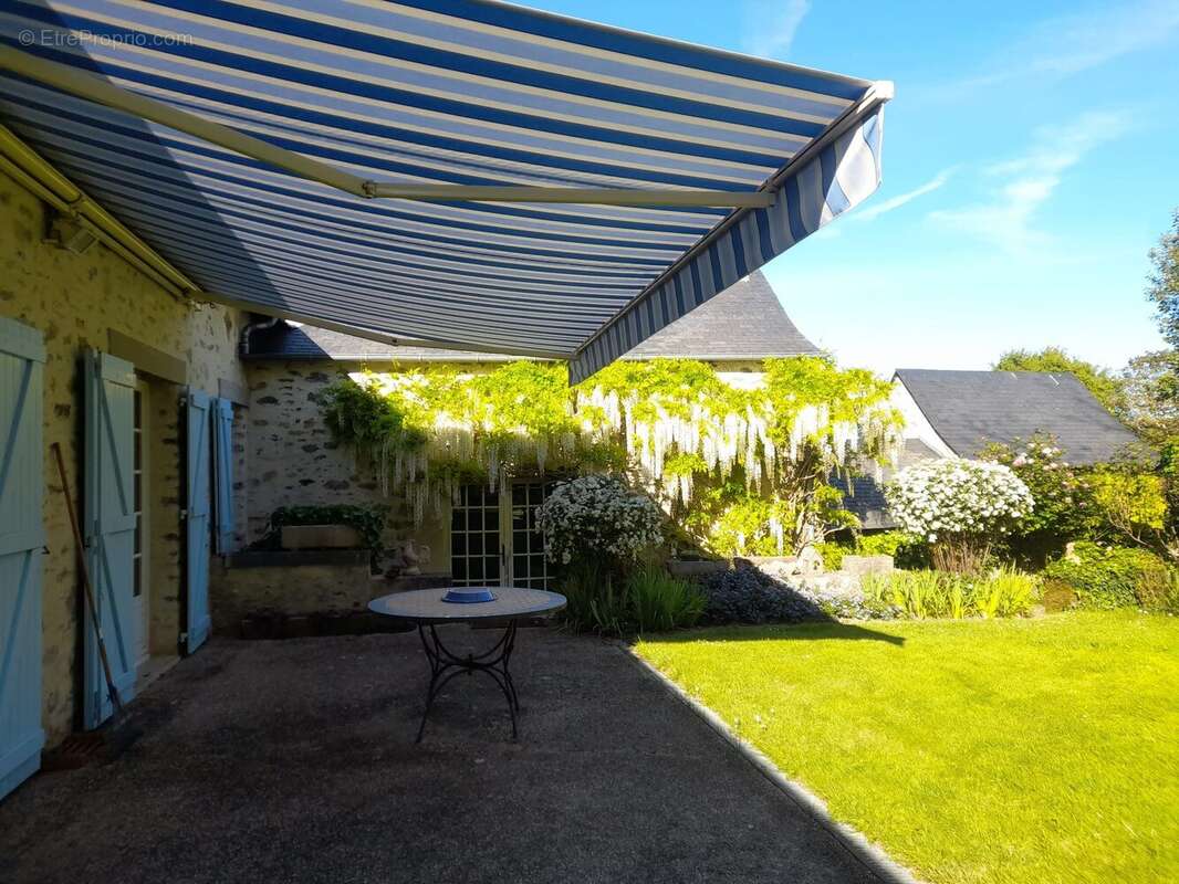 Maison à BOUERE