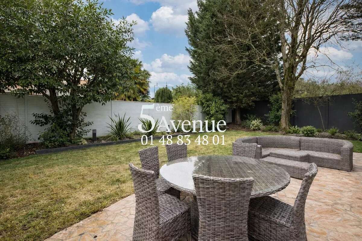 Maison à LE PLESSIS-TREVISE
