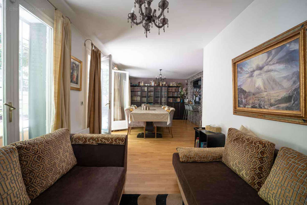Maison Pantin 6 pièce(s) 175 m2 - photo 3
