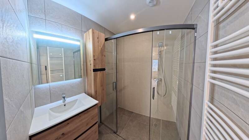 Appartement à SALINS-LES-THERMES